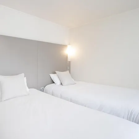 Campanile Sud Bezannes 3*