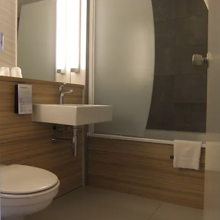 Campanile Sud Bezannes Reims