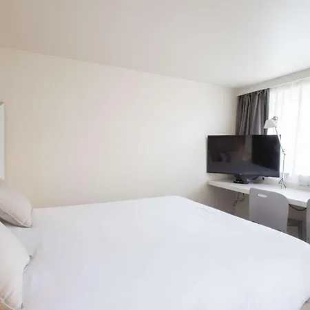 Campanile Sud Bezannes Hotel