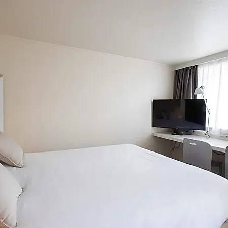 Campanile Sud Bezannes Hotel Reims