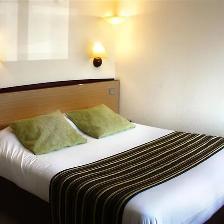 Campanile Sud Bezannes ホテル ランス