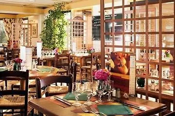 Hotel Campanile Sud - Bezannes Reims