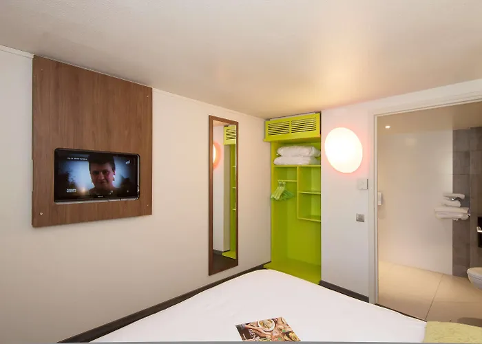 Campanile Sud Bezannes