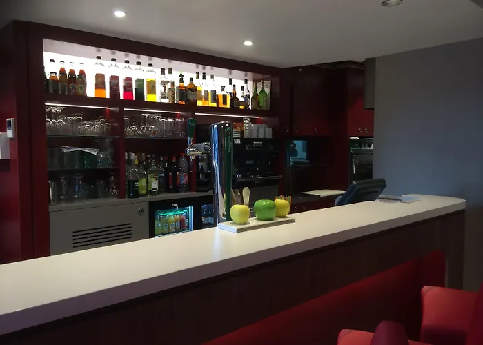 Campanile Sud Bezannes Hotel 3*