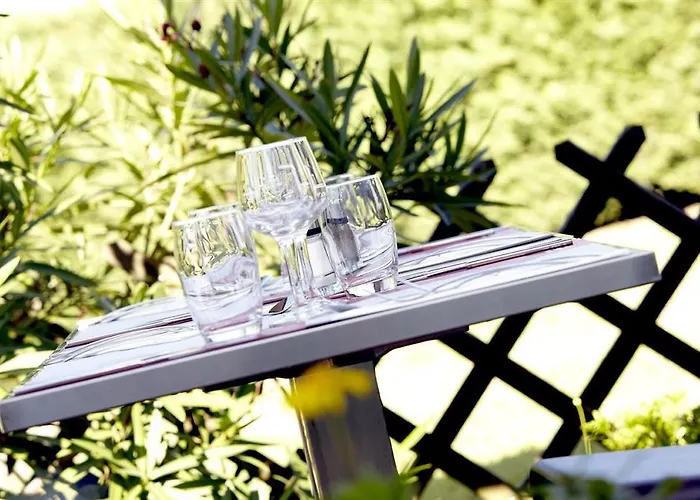 Campanile Sud Bezannes Hotel 3*